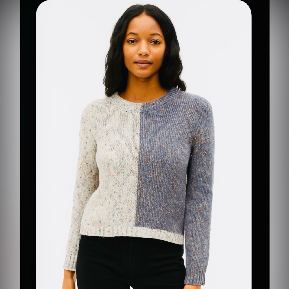 BCBGeneration Oversized Two-Tone Knit Sweater with Open back SZ XS